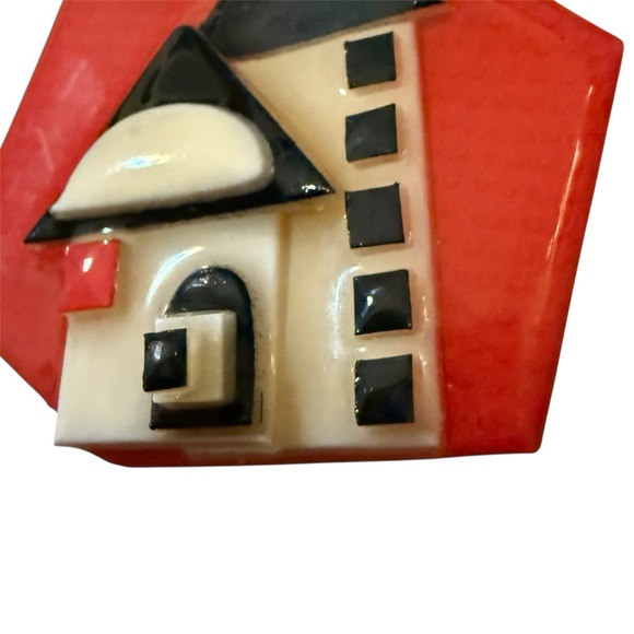 Vintage Lucinda House Pin Red Ivory Black Enamel Brooch - Architectural - Picture 3 of 5